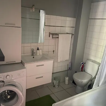 Studio Proche De L'armada Quartier St Gervais Avec Parking Apartment